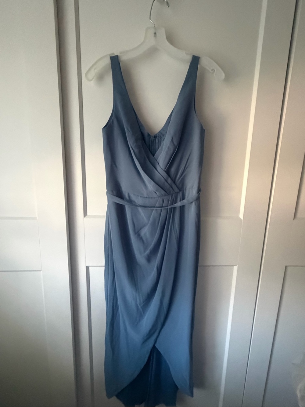 David's Bridal Dusty Blue Faux-Wrap V-Neck Dress - size 6 - wedding glam